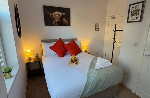 Peterborough Apartment | Contemporary City Studio 1 - Contractor's and traveller's accommodation