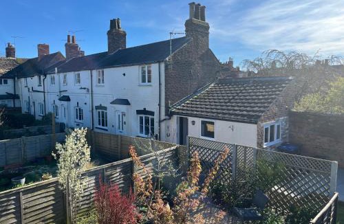 Devizes House | Copper Cottage