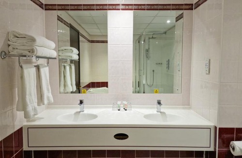 Bracknell Hotel | Coppid Beech
