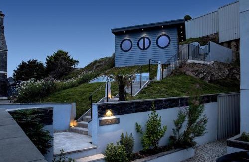Portwrinkle House | Cornica