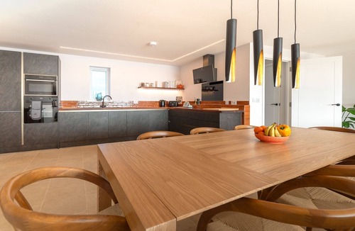Portwrinkle House | Cornica - Pet Friendly Coastal House with Hot Tub and Sea Views