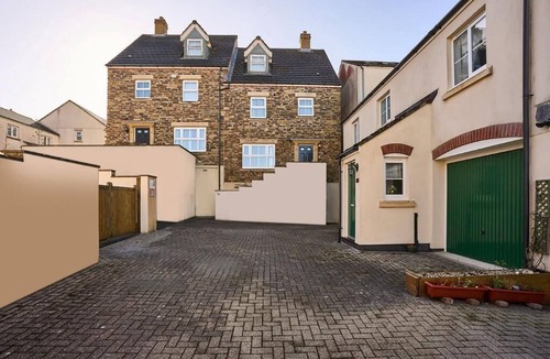 Launceston House | Cornish Haven -Spacious 4 Bed House by Launceston