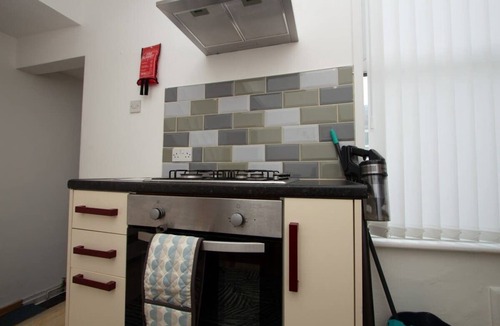 Everton Apartment | Cosy 2BR Flat Near Anfield & Goodison, Liverpool