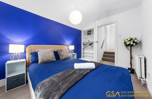 Cann Hall House | Cosy 3BDR House By Golden Service Accommodation Short Term Lets Leytonstone