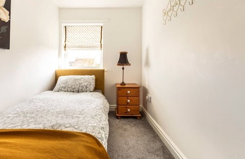 Warton Cottage | Cosy Cottage easy access to Lakes - pet friendly