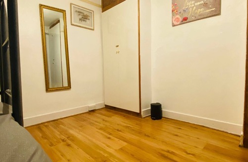 Marlborough House | Cosy Double room - 2 guests -Close to central London-5minsHarrow and Wealdstone