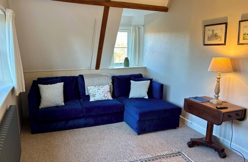 Bedford Apartment | Cosy one bedroom flat in a country house.