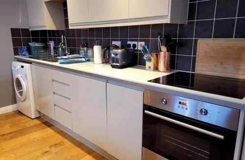 Montpellier House | Cosy, quiet, 2-bedroom house in a great part of Cheltenham near the town centre.