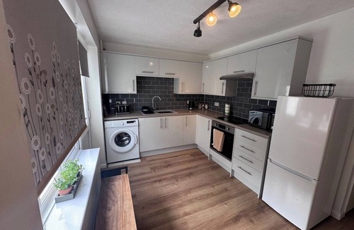 Bedford Apartment | Cosy Sleeps 5 Bedford Stay