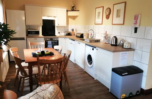 Britford Cottage | Cottage 2 - Three Bedroom Cottage