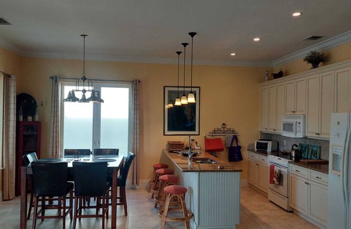 Treasure Cay Cottage | Cottage # 3 - Sleeps 8 and just steps away from the beach!