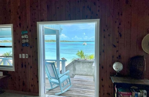 Great Exuma House | Cottage style living directly on the Ocean