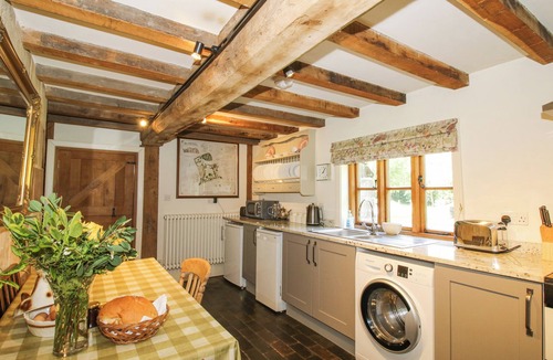 High Ercall Cottage | COURTYARD COTTAGE, family friendly, luxury holiday cottage in Meeson