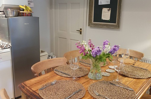 Chillington Cottage | Courtyard cottage in Slapton, South Devon. 10 minutes drive to beach