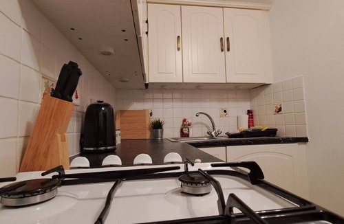 Yaxley House | Cozy 1 bed with countryside views near Peterborough