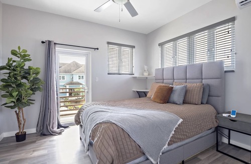 Westwind House | Cozy 2-bedroom townhome in welcoming Nassau with WiFi, AC