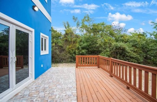 Westwind House | Cozy 2-bedroom townhome in lovely gated community in Nassau with WiFi and AC.