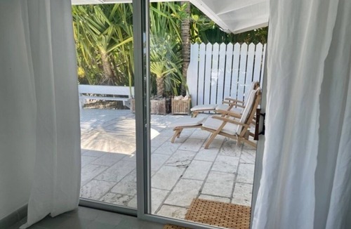 Dunmore Town Cottage | Cozy Beachfront Cottage