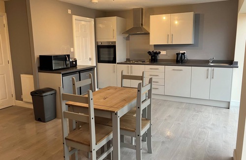Alton Cottage | Cozy cottage in walking distance to the village and 5 mins from Alton Towers!