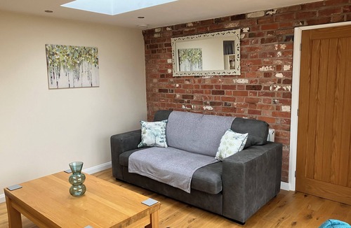 Alton Cottage | Cozy cottage in walking distance to the village and 5 mins from Alton Towers!