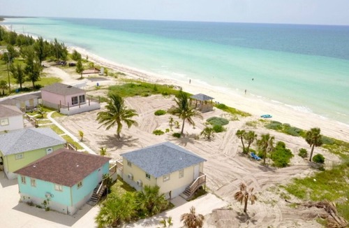 Pelican Point Villa | Cozy Eastern Beachfront Villas