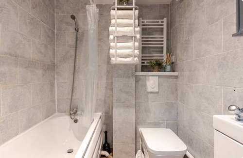 Euston Apartment | Cozy Flat in the Heart of the City
