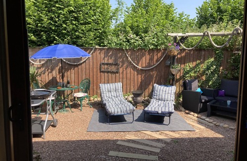 Ottery St Mary Cottage | Cozy Gnome Cottage Annex near Sidmouth