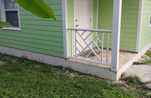 Deadmans Cay House | Cozy little Villa located in the heart of Deadman's Cay!