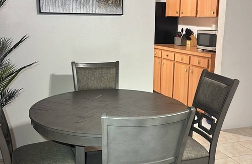 Stapledon Gardens Apartment | Cozy Nassau Hideaway – Local Island Charm
