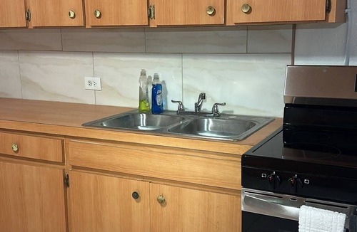 Stapledon Gardens Apartment | Cozy Nassau Hideaway – Local Island Charm