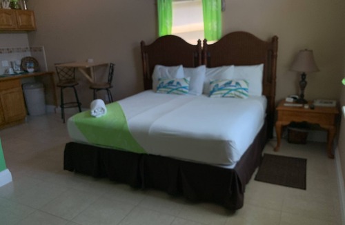 Andros Island Hotel | Cozy quiet place to stay!