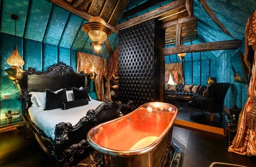 Beaconsfield Hotel | Crazy Bear Beaconsfield
