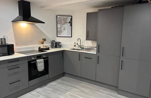 Wolverhampton Apartment | CroftCabin