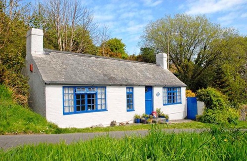 Fishguard Apartment | Crows Cottage