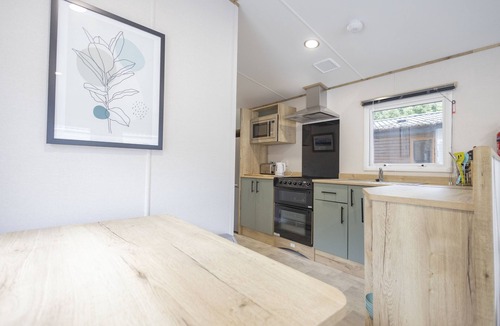Mudeford Cottage | Curlew is a brand new property situated on the boutique Sandhills Holiday Park in Mudeford