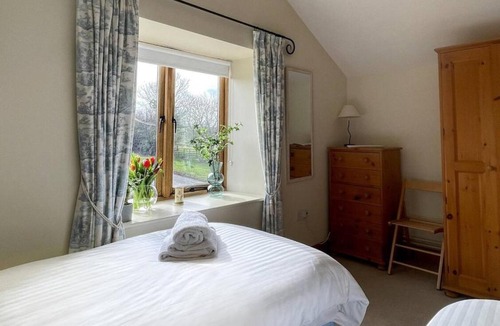 Cambridge House | Cute Farm Cottage in quaint, peaceful village