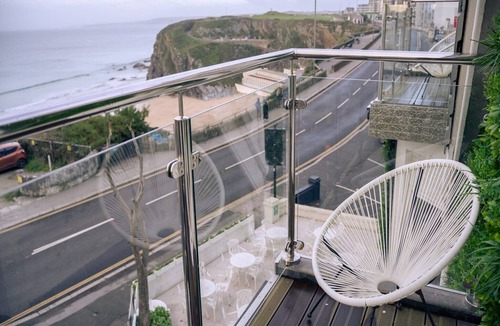 Newquay City Centre House | Deluxe Double with Terrace Garden View