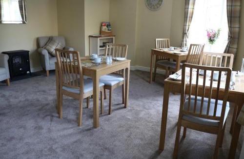 Dent Bed & Breakfast | Dent Stores B&B