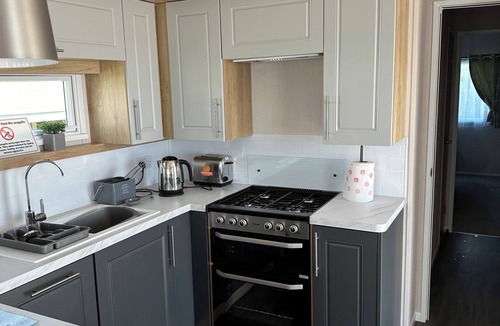 Exmouth Cottage | Devon Cliffs Holiday Park - Tw89
