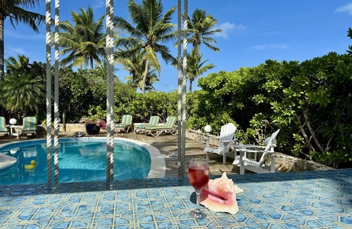 Jimmy Hill House | DILLYCRAB BEACH HOUSE: Pickleball Court/Pingpong/Pool table/Ocean Treehouse deck