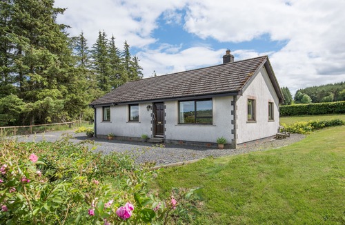Melrose House | Dimpleknowe pet friendly near the historic Town of Selkirk