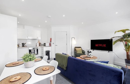 Huntingdon Apartment | Discount for 2 BR Apartment for 4 guests | St. Mary's Retreat