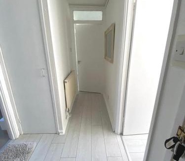 Custom House Apartment | Docklands Apartment -Excel, o2 , Elizabeth Line