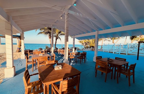 Farmer's Hill Hotel | Dolphin Suite at Exuma Palms Resort