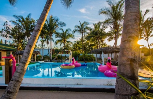 Port Howe Hotel | Double Room without AC, Greenwood Beach Resort