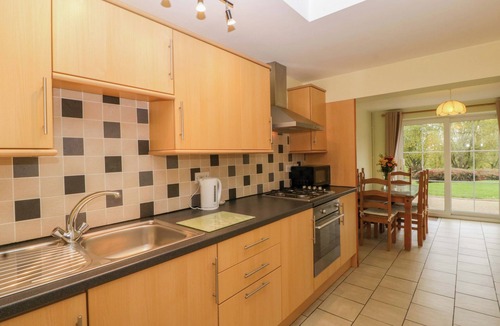 Gloucester Cottage | DOVECOTE COTTAGE, with a garden in Gloucester