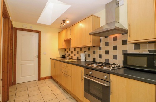 Gloucester Cottage | DOVECOTE COTTAGE, with a garden in Gloucester