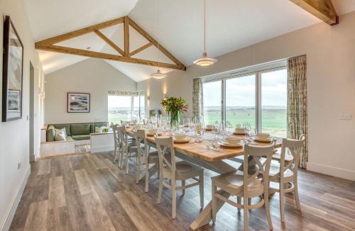 Compton House | Downs