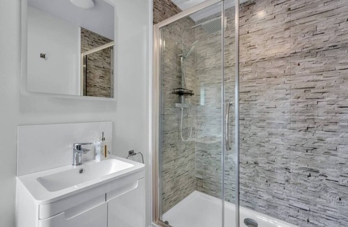 Petham Apartment | Downs View a Tranquil Space for Two - Pass the Keys
