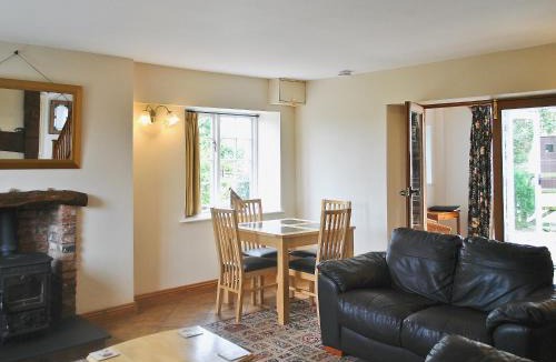Potter Brompton House | Dragon Fly Cottage